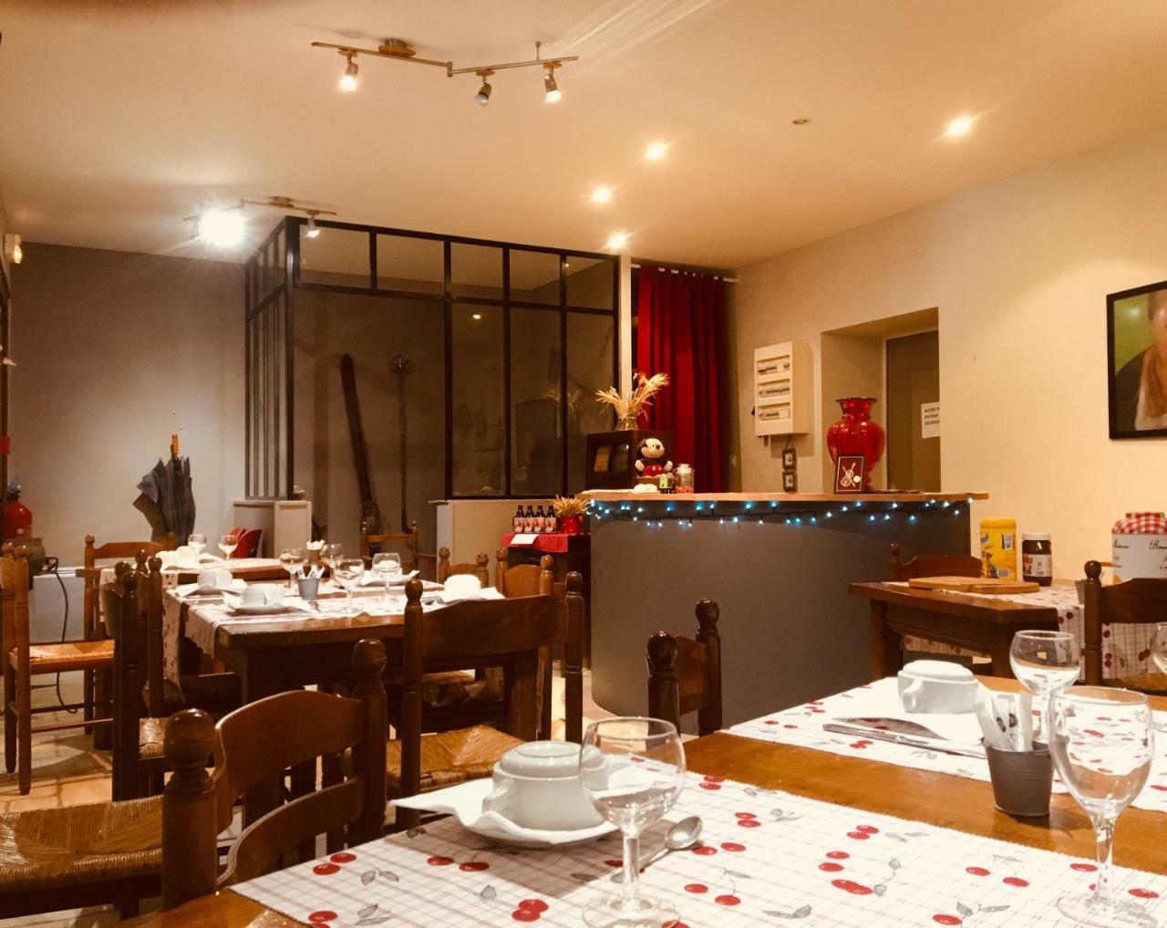 Rugney Chambres D'Hotes Les Templiers المظهر الخارجي الصورة